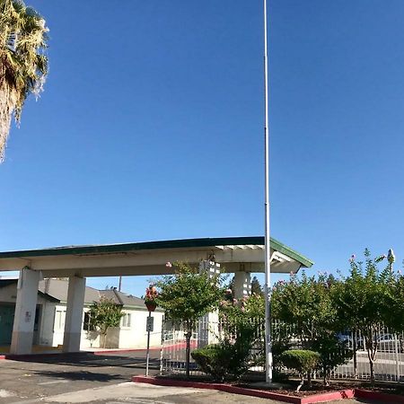 Sunrise Inn Turlock Exterior photo